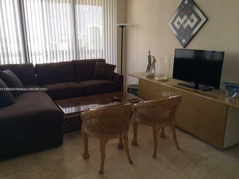 19355 Turnberry Way, Miami FL  33180-2531 exterior