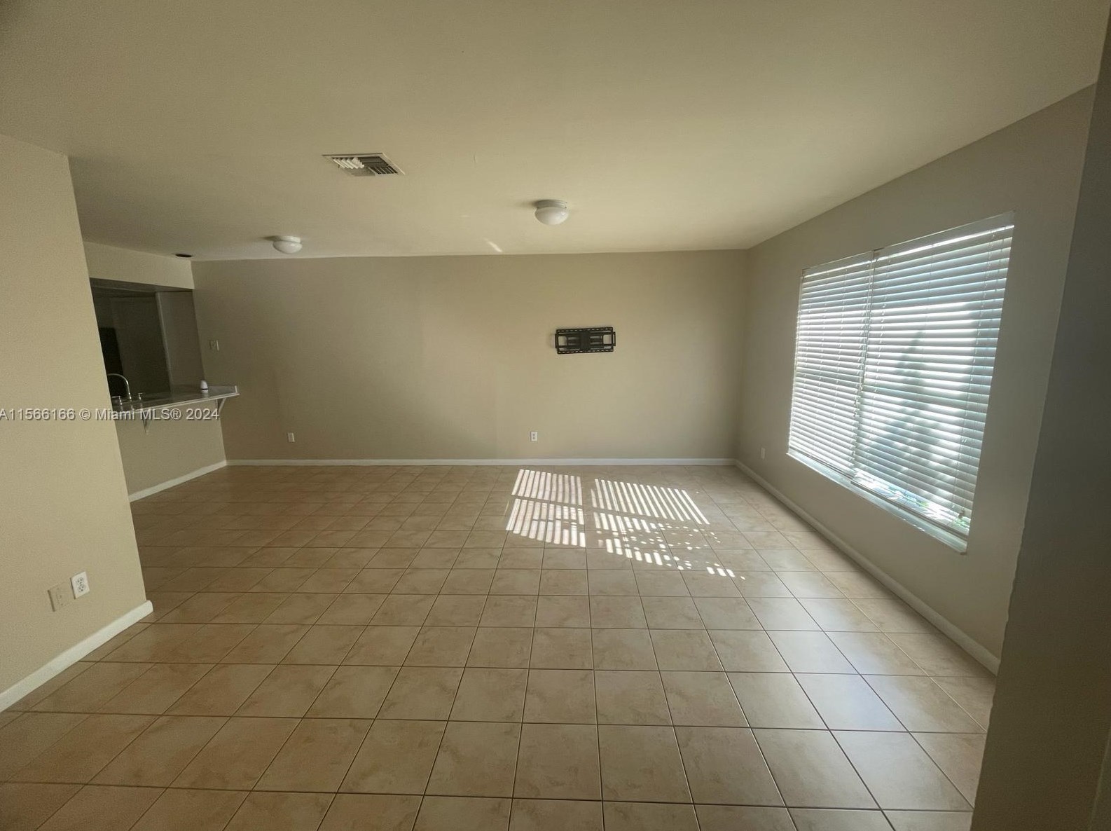 1104 Se 24th Ave #1104, Cape Coral, FL 33990
