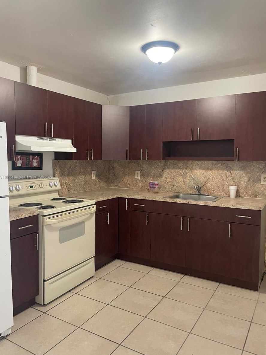 18822 Nw 46th Ave, Miami, FL 33055