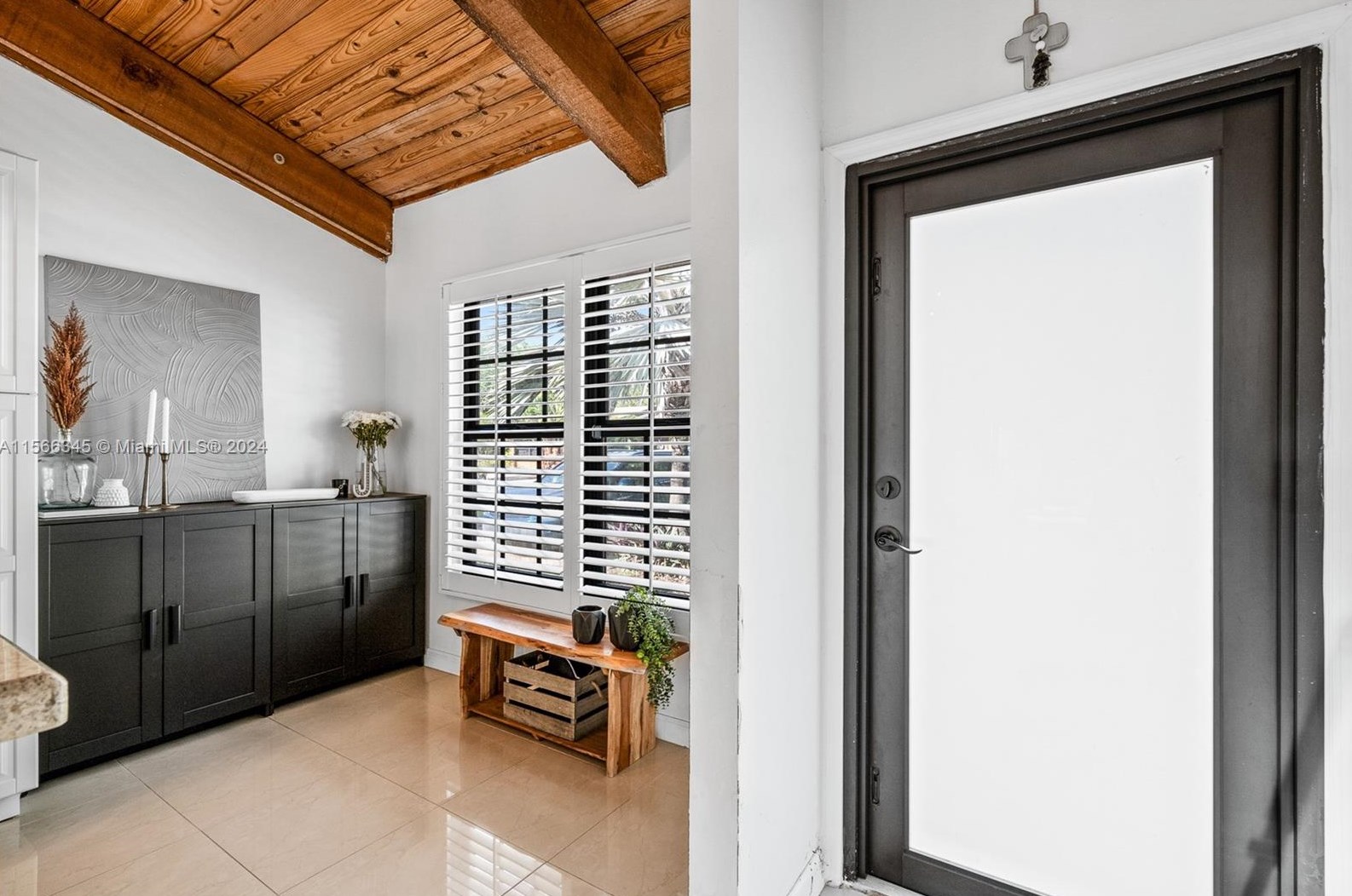 2301 Yucca Ave #2301, Hollywood, FL 33026