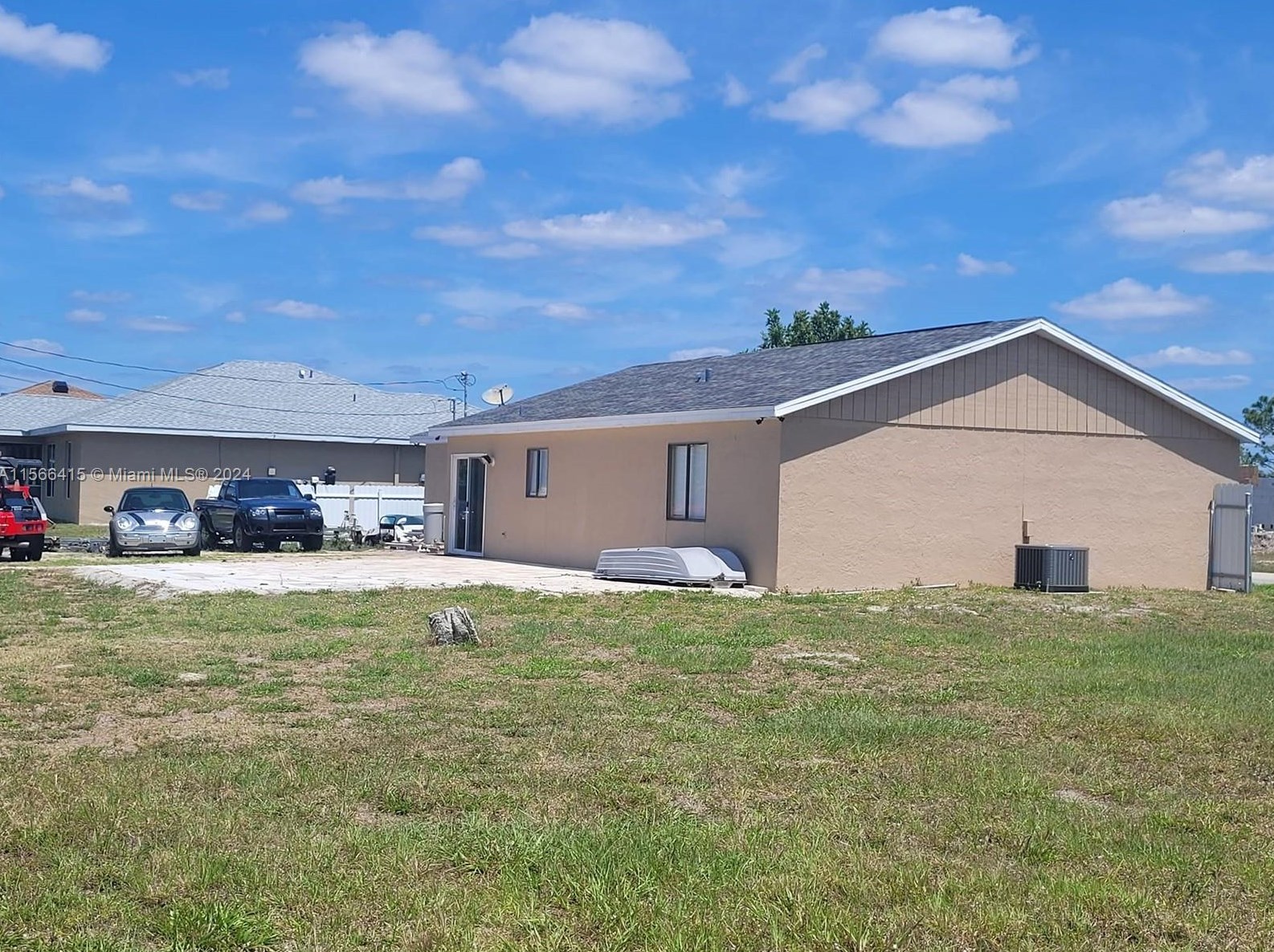 2816 Ne 5th Pl, Cape Coral, FL 33909
