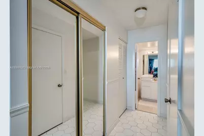 2750 NE 183rd St #1107, Aventura, FL 33160 - Photo 28