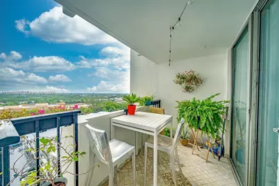 2750 NE 183rd St #1107, Aventura, FL 33160 - Photo 12