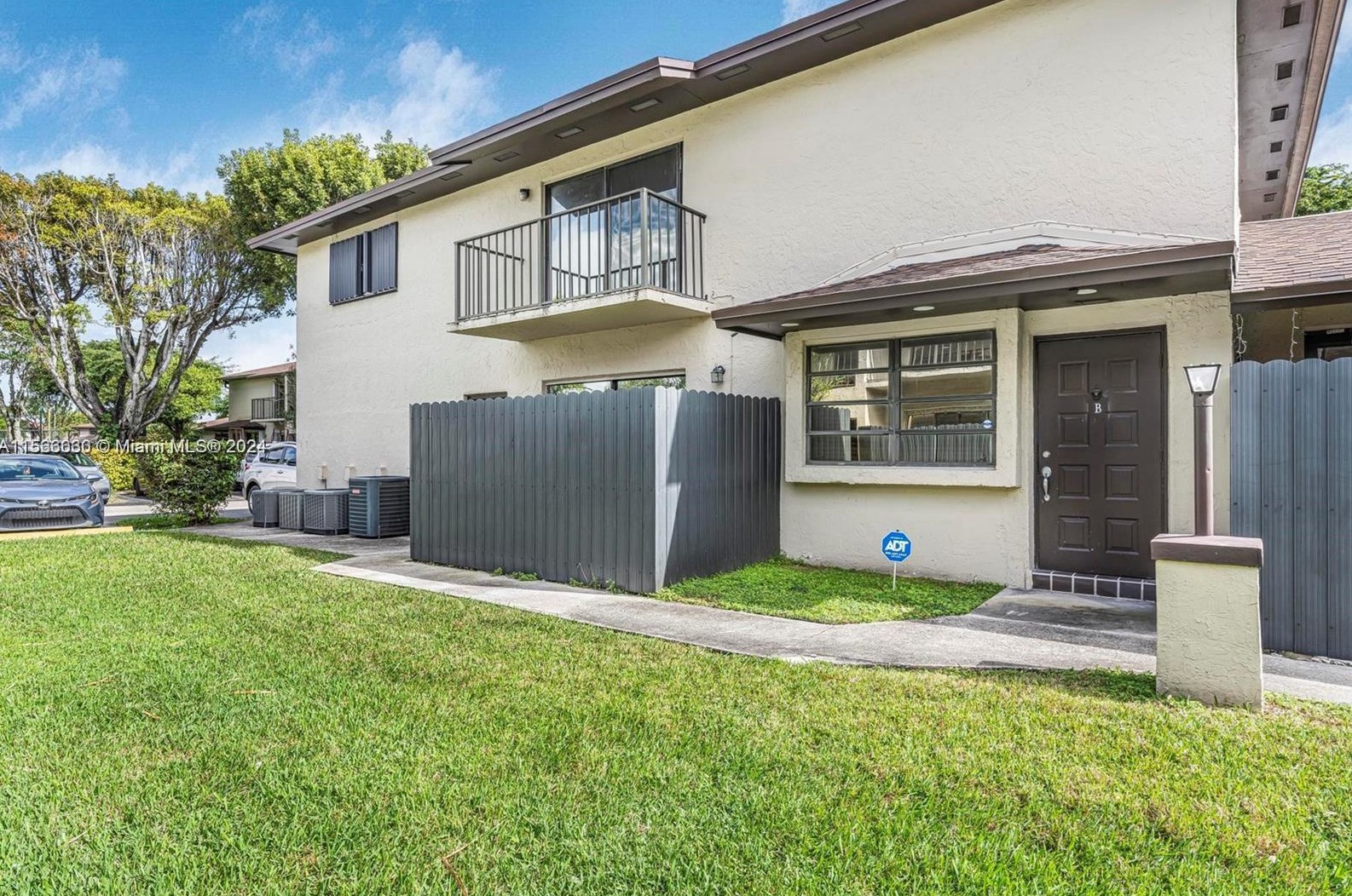 13936 46th Ter, Miami, FL 33175-4402