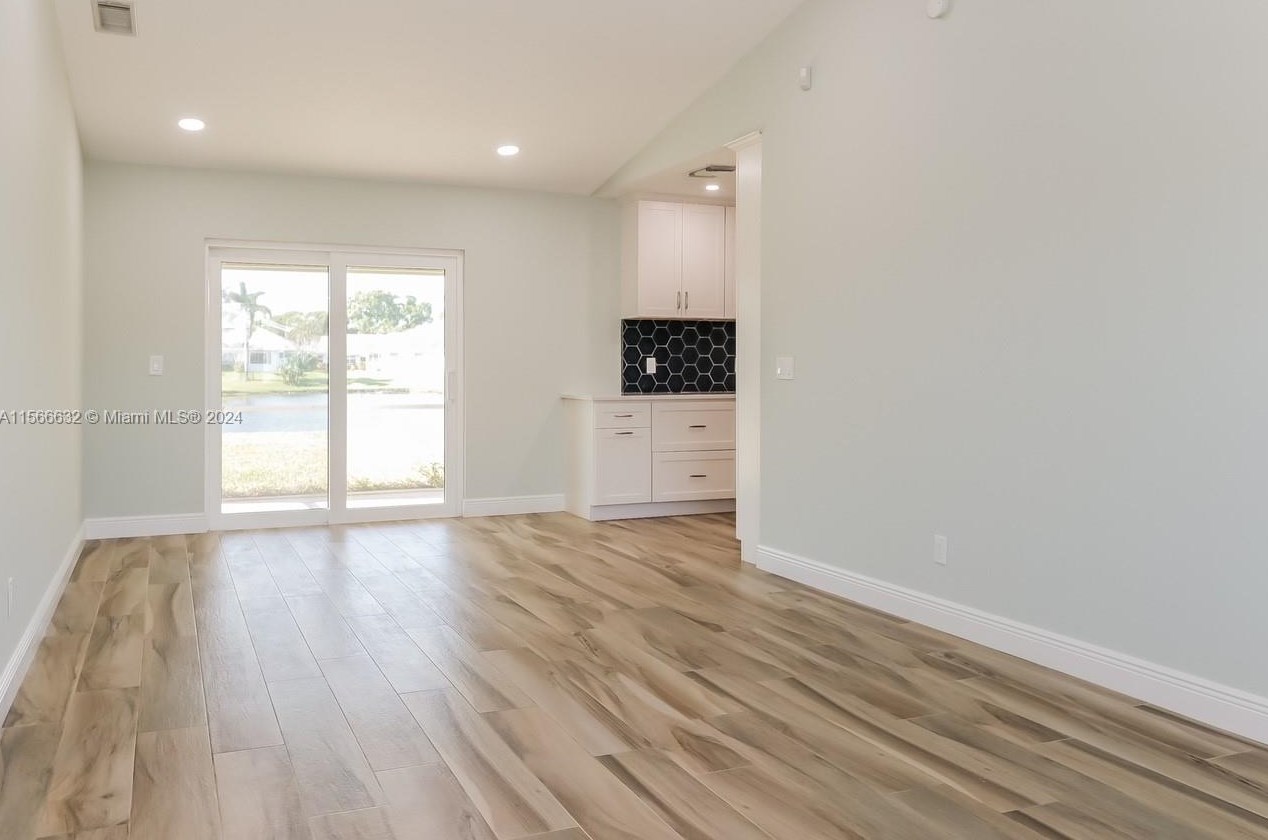 132 Stillwater Cir, Jupiter FL  33458-7324 exterior