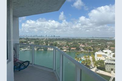 5900 Collins Ave #1608 - Photo 1