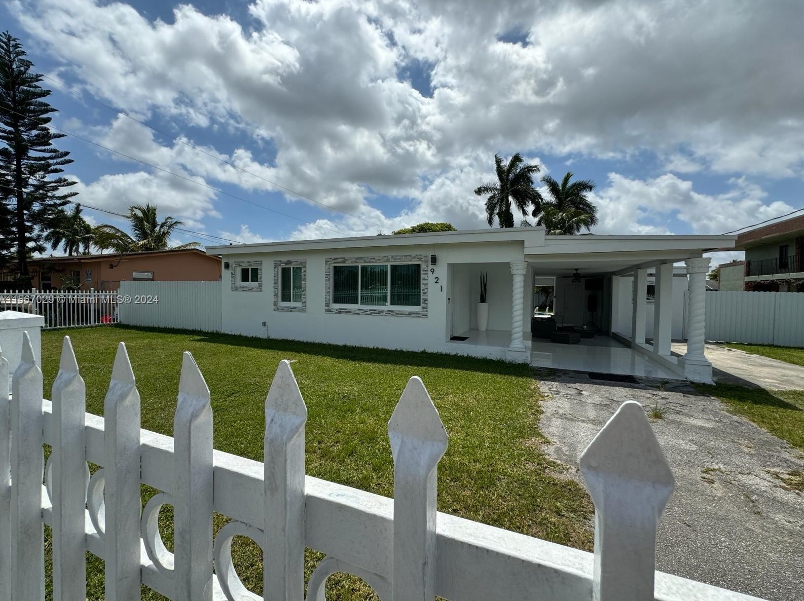 921 Sw 1st St, Homestead, FL 33034