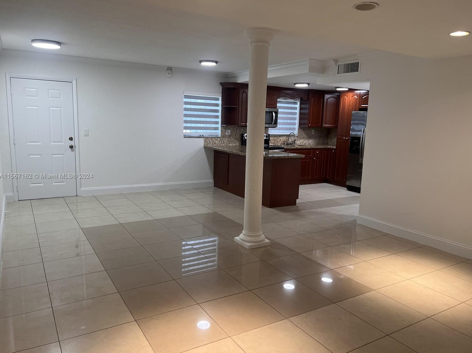 200 Nw 87th Ave #j106, Miami, FL 33172
