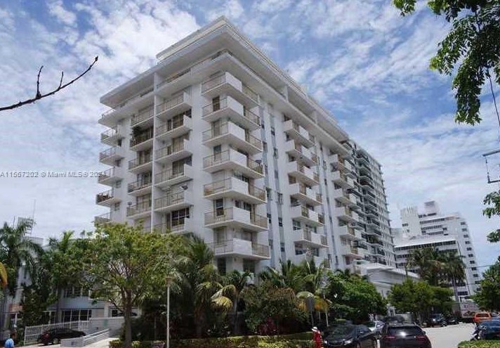 245 18th St, Miami FL 33139-2031 exterior