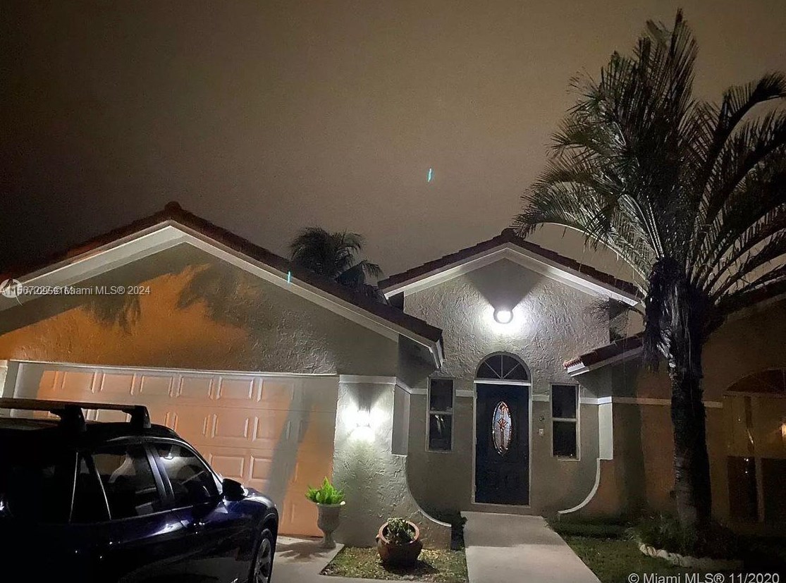 14761 Sw 170th Ter, Miami, FL 33187