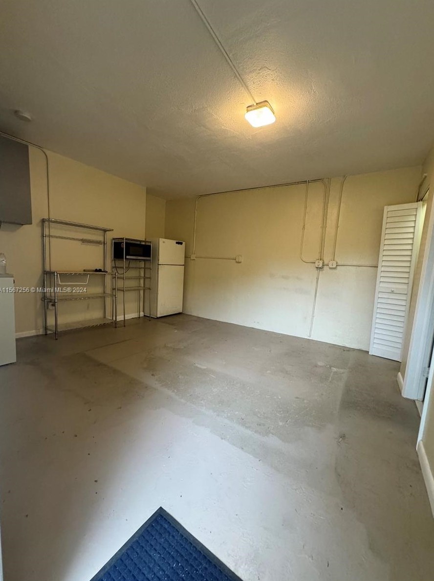 3420 125th Ct, Miami, FL 33175-2938