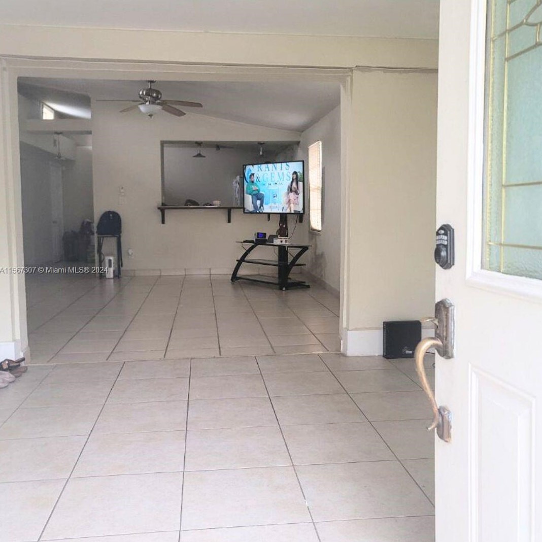 5706 Arthur St #1, Hollywood, FL 33021