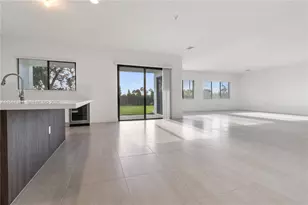 2391 SW 123rd Ter, Davie, FL 33325 - Photo 12