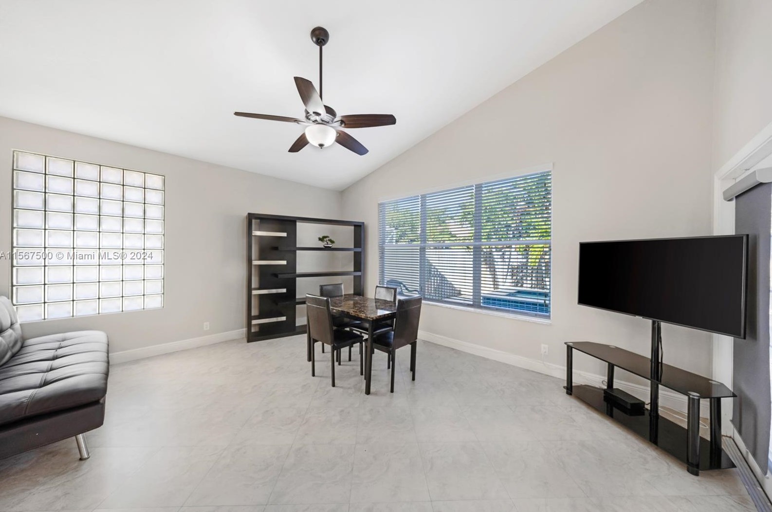 9325 Cove Point Cir, Boynton Beach FL  33472-2767 exterior