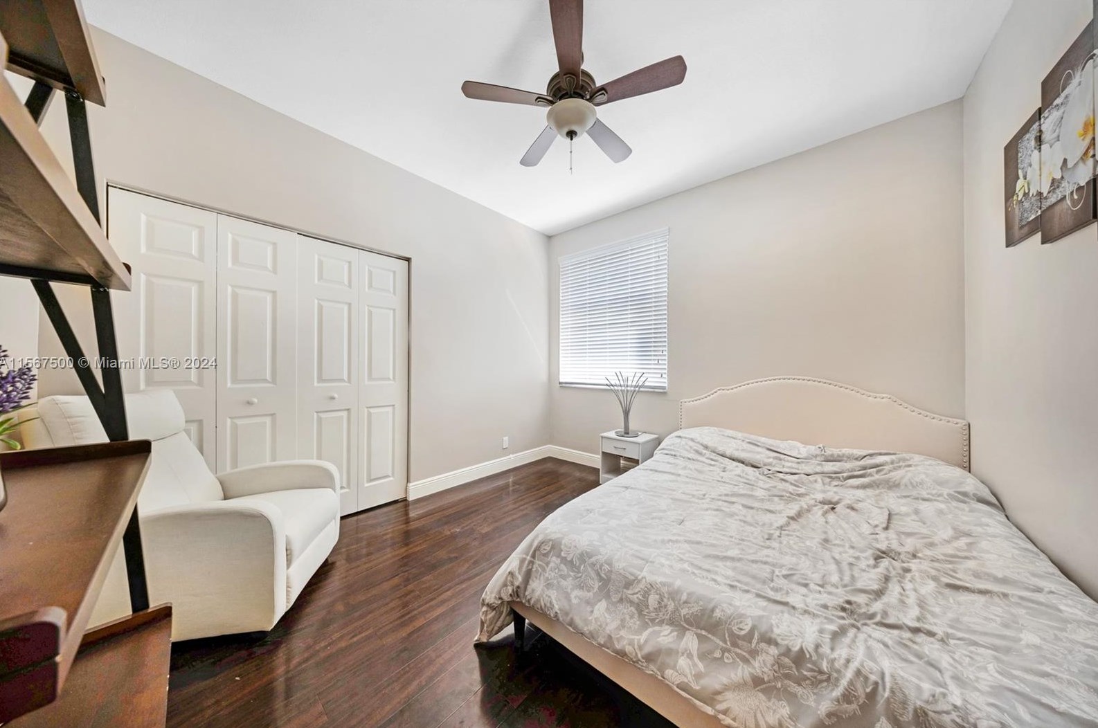 9325 Cove Point Cir, Boynton Beach FL  33472-2767 exterior