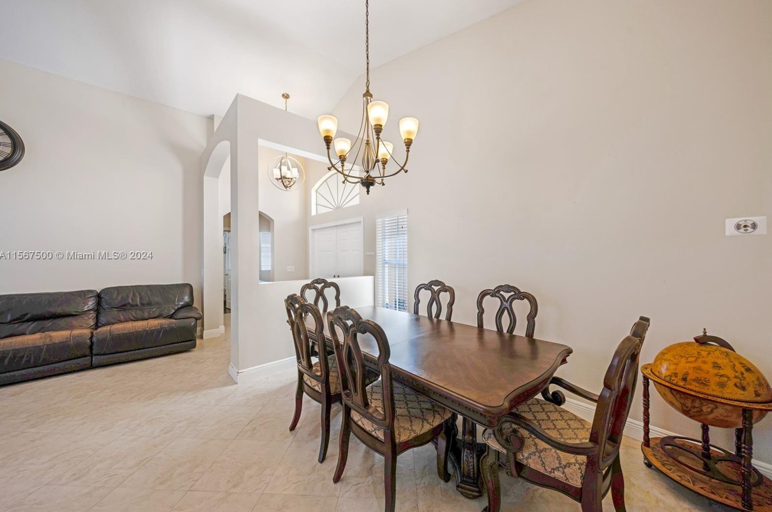 9325 Cove Point Cir, Boynton Beach FL  33472-2767 exterior