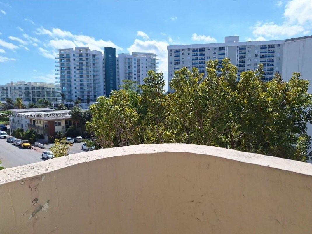6801 Harding Ave #521, Miami, FL 33141