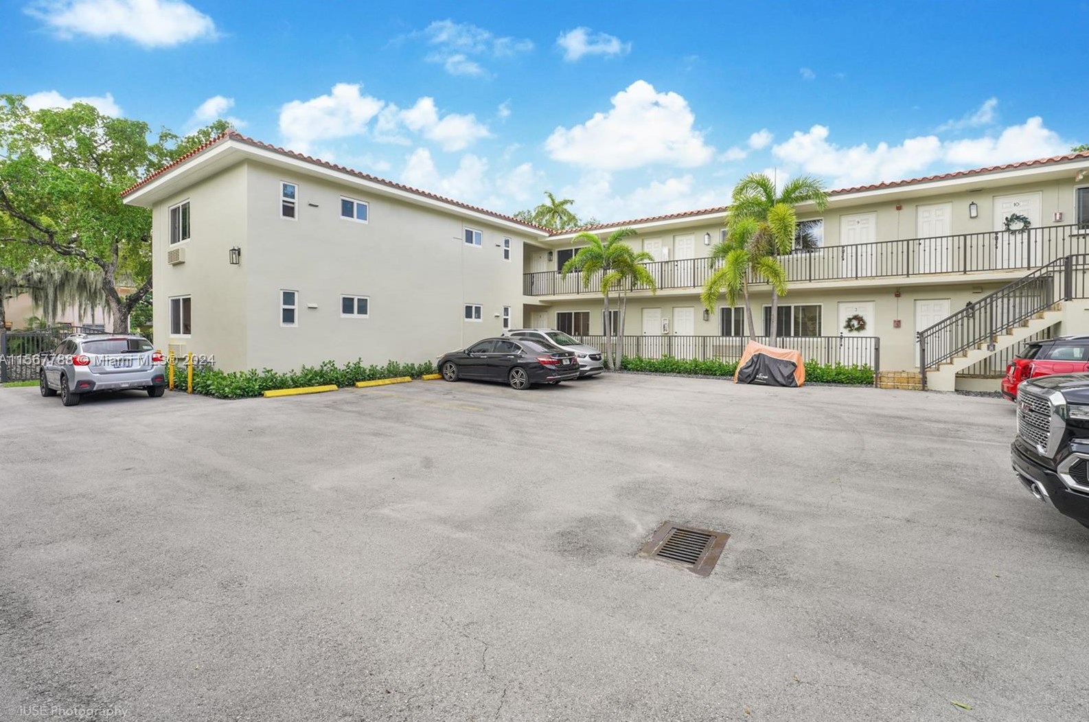 35 Antilla Ave, Miami FL 33134-3431 exterior