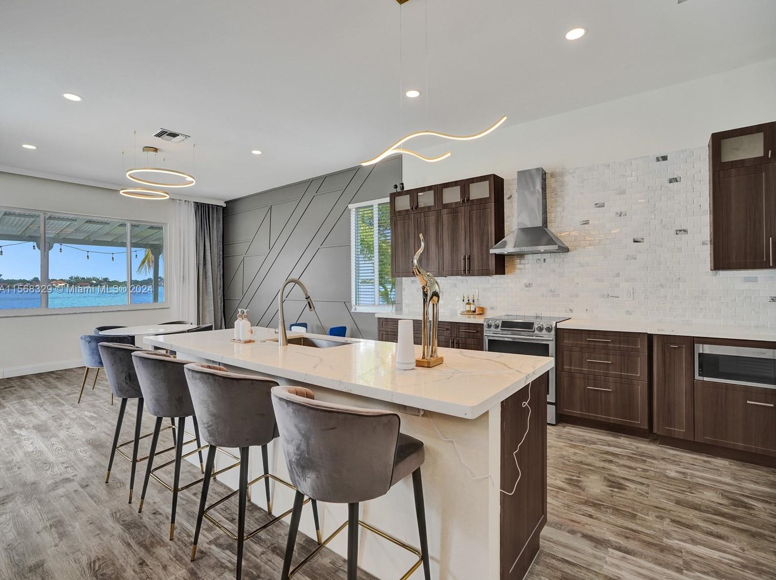 18335 Nw 12th St, Hollywood, FL 33029