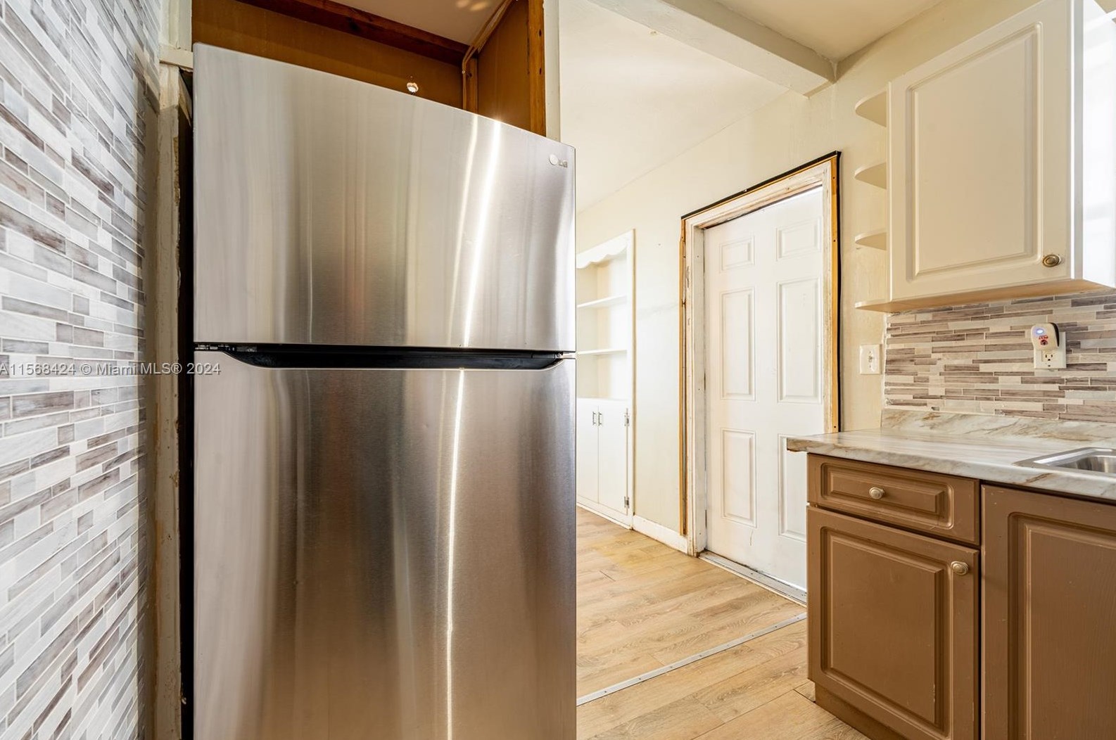 121 171 Ter, Miami FL 33177-2707 exterior