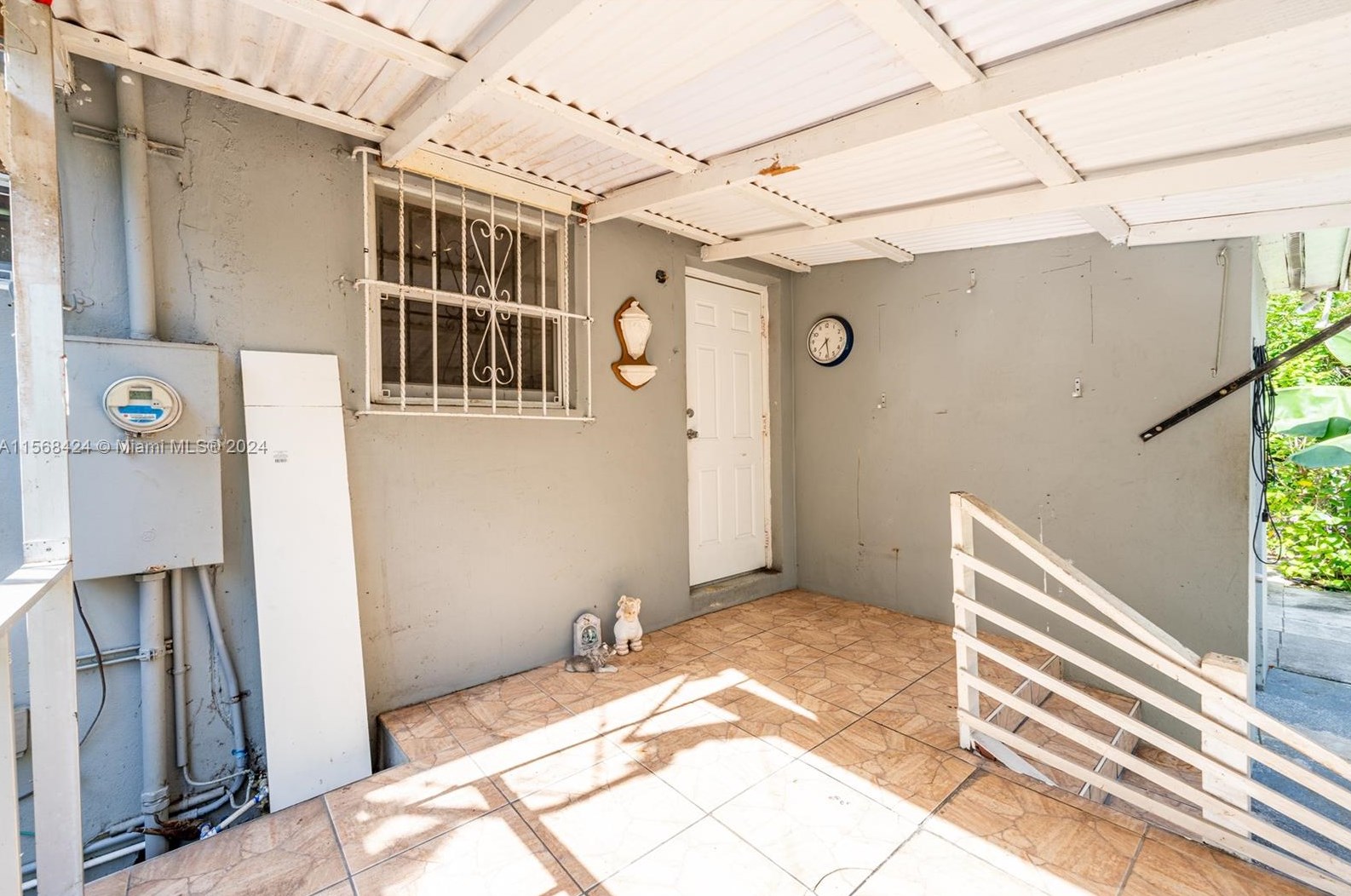 121 171 Ter, Miami FL 33177-2707 exterior