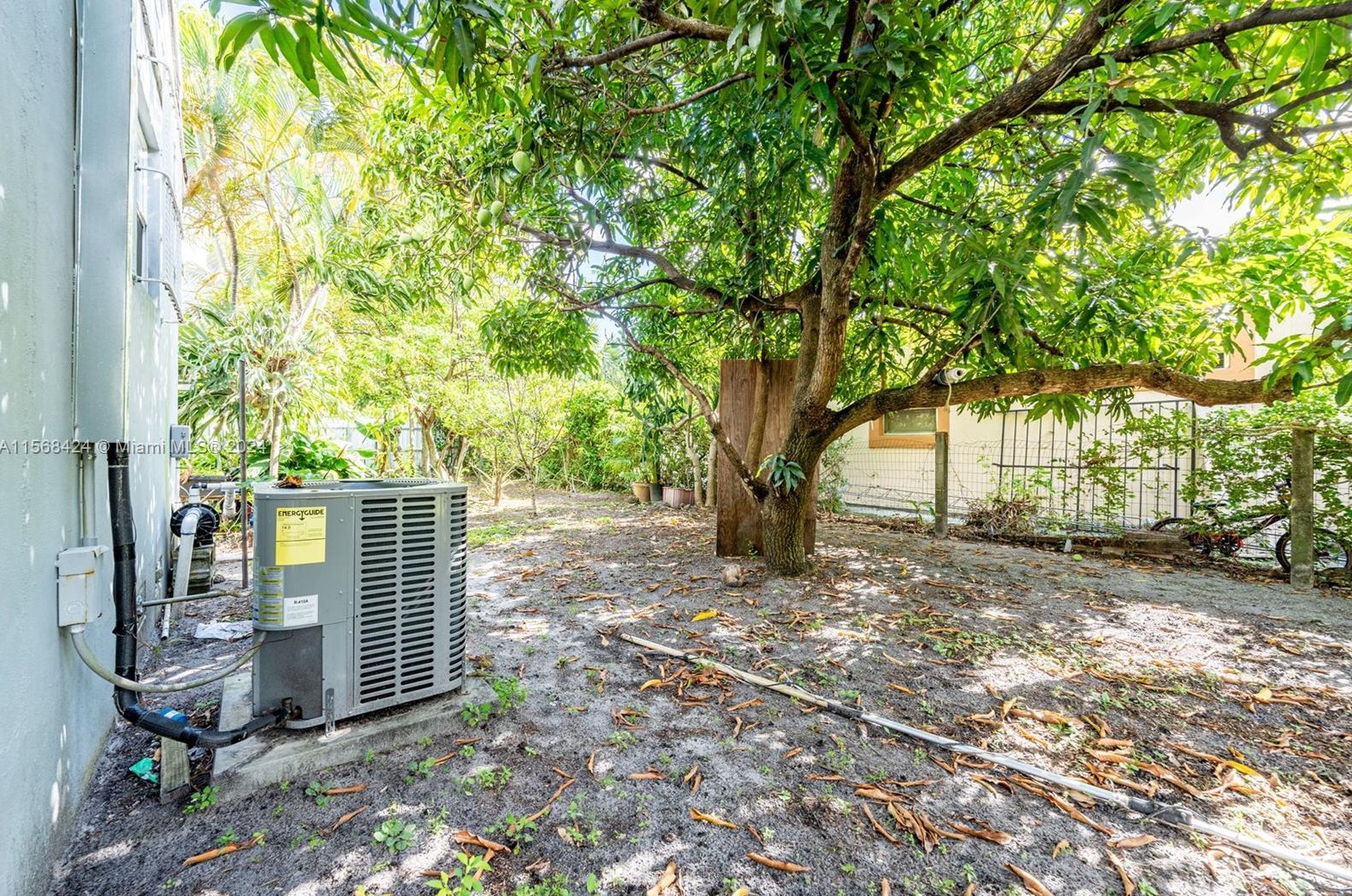 121 171 Ter, Miami FL 33177-2707 exterior