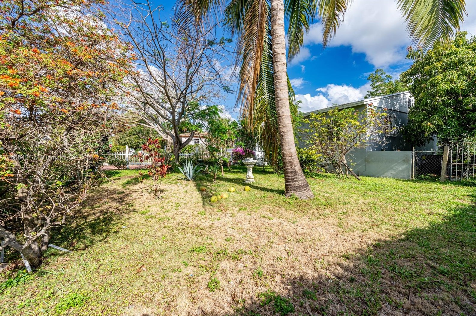 121 171 Ter, Miami FL 33177-2707 exterior