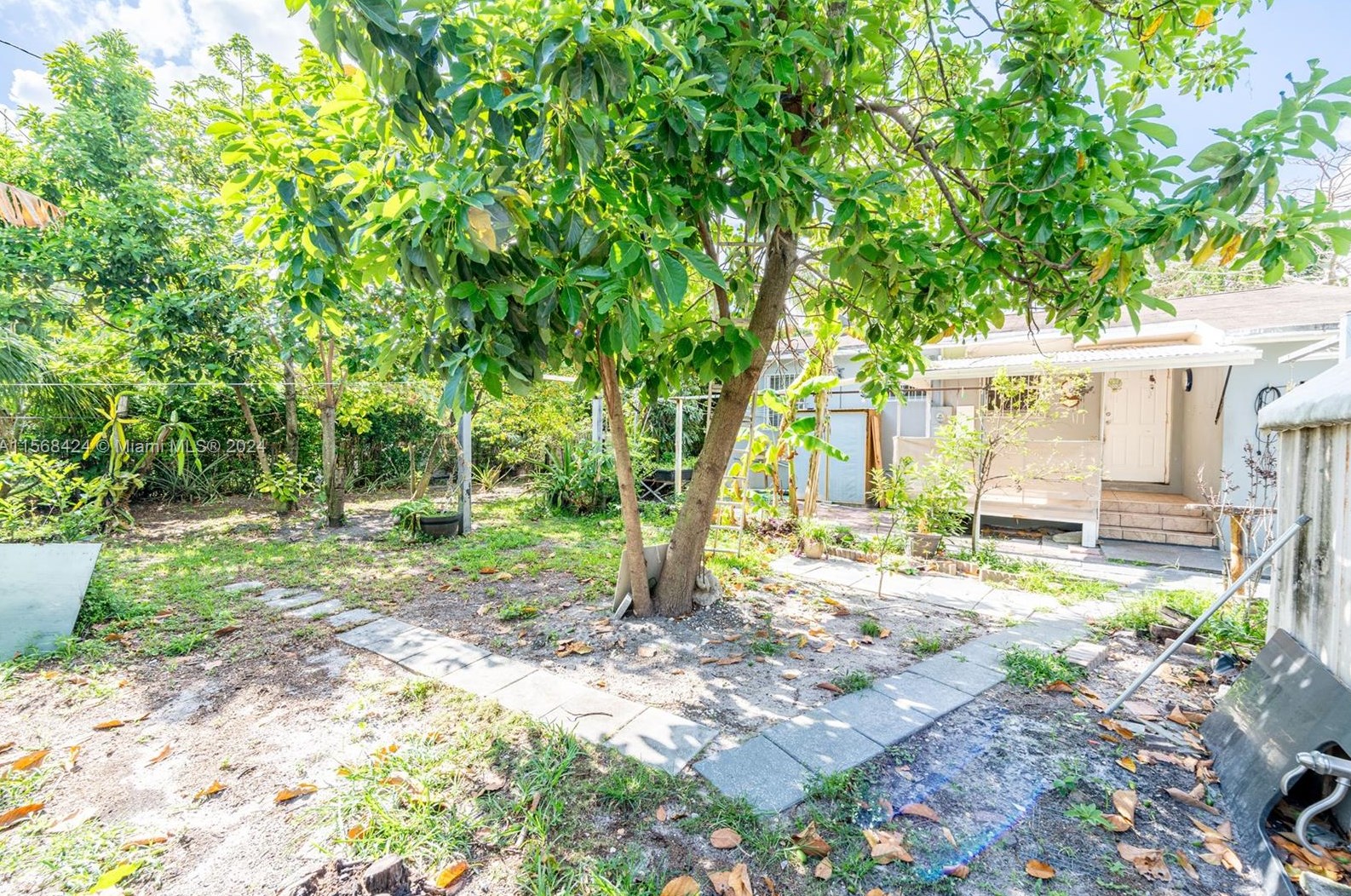 121 171 Ter, Miami FL 33177-2707 exterior