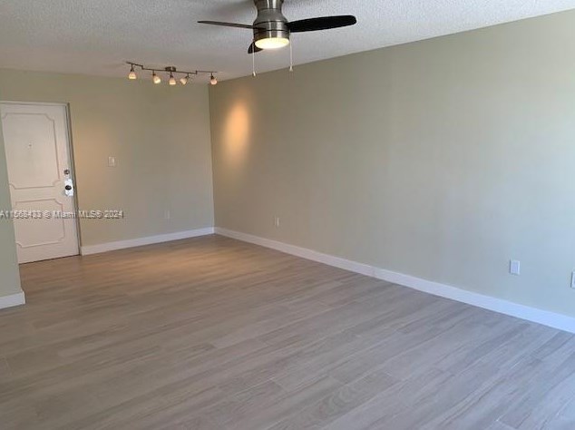 17570 Atlantic Blvd #510, Miami, FL 33160