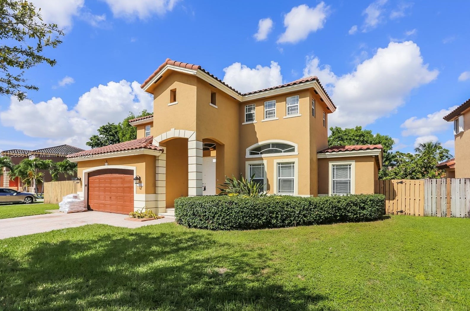 16313 66th St, Miami, FL 33193-5588