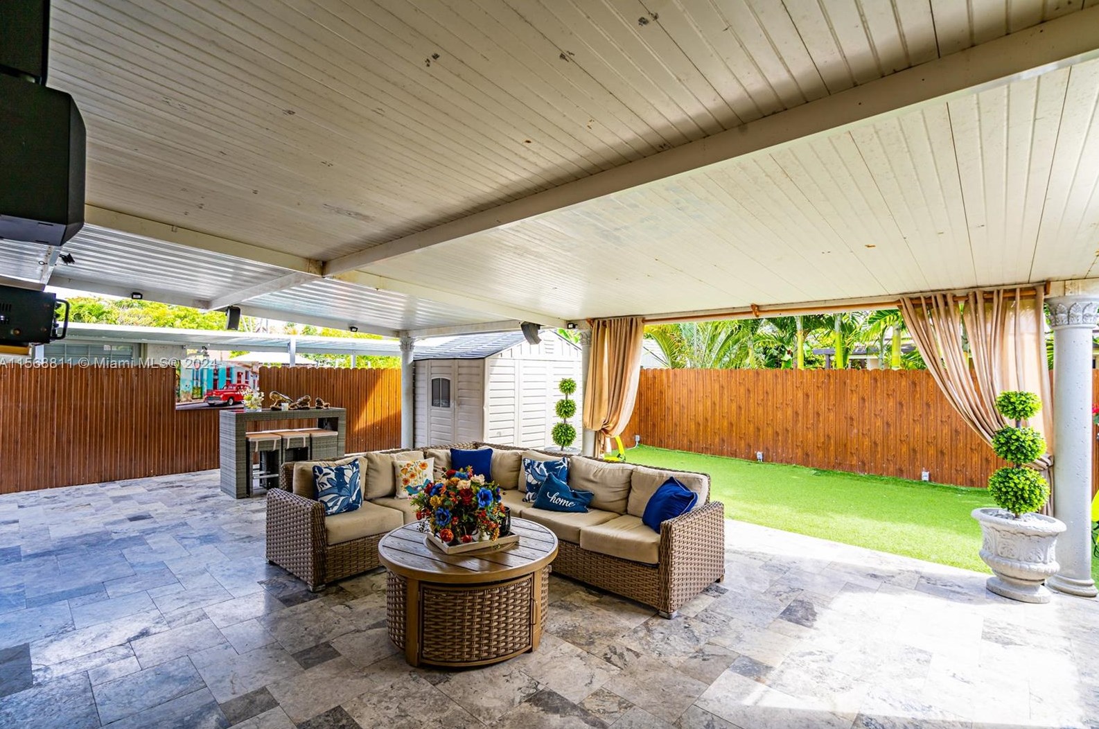 8101 149 Ave, Miami FL 33193-1433 exterior