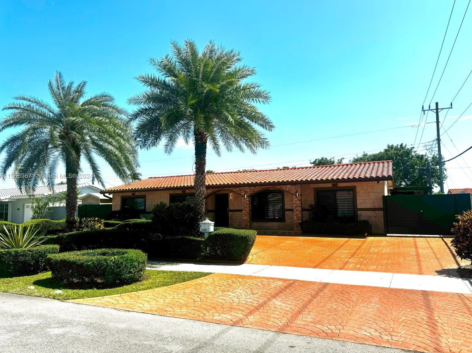 12830 19th St, Miami, FL 33175-1308