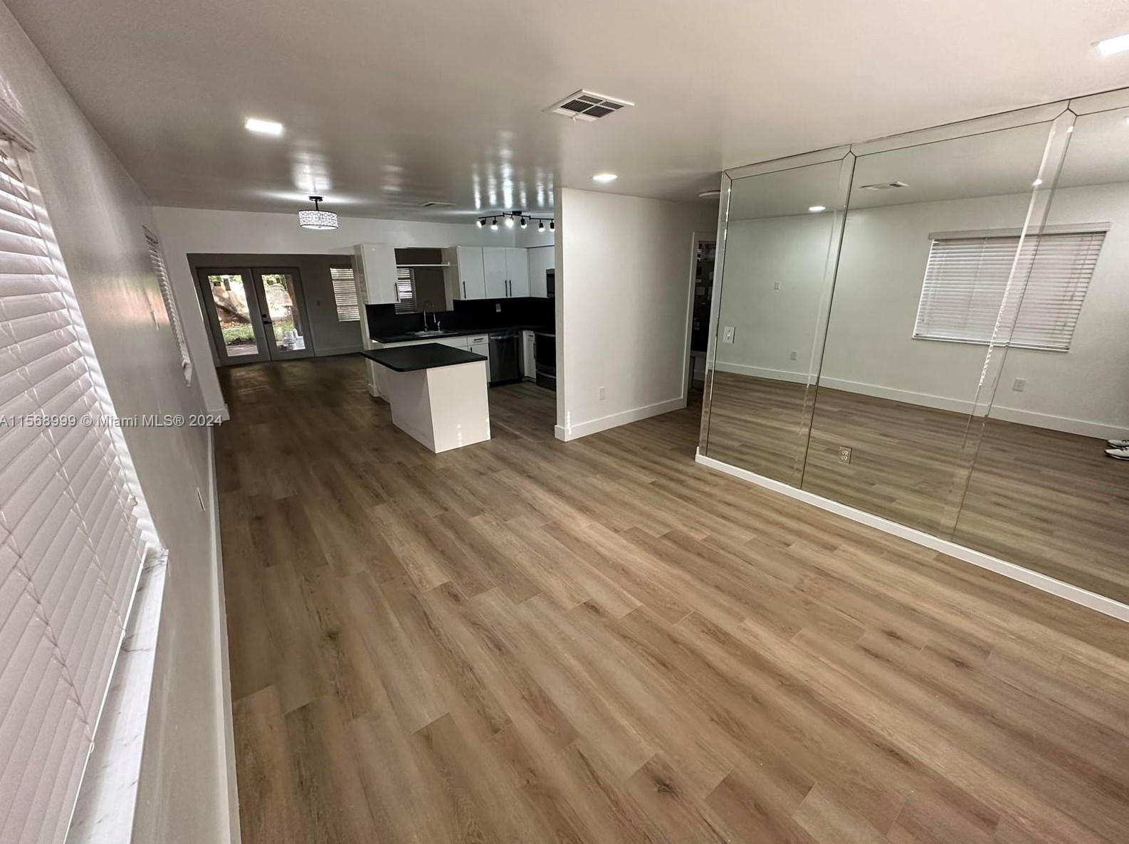 2817 Sw 38th Ave #1, Miami, FL 33134