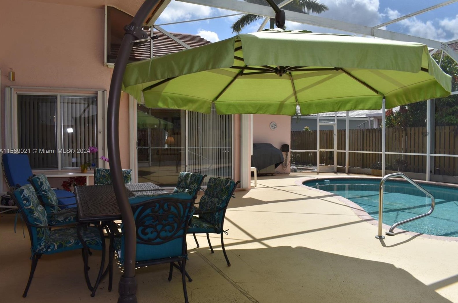 1420 Sw 104th Ave, Hollywood, FL 33025