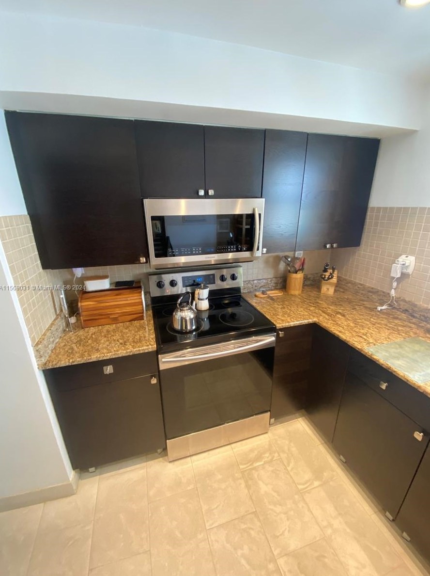 1200 West Ave #607, Miami, FL 33139