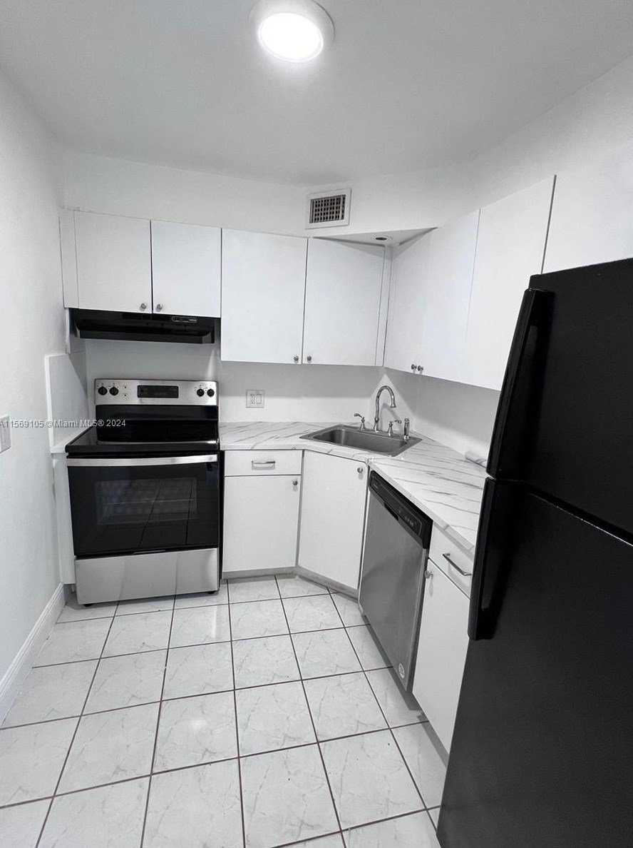 3531 Ne 170th St #306, Miami, FL 33160