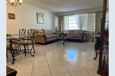 215 SE 3rd Ave #403A, Hallandale Beach, FL 33009 - Photo 1