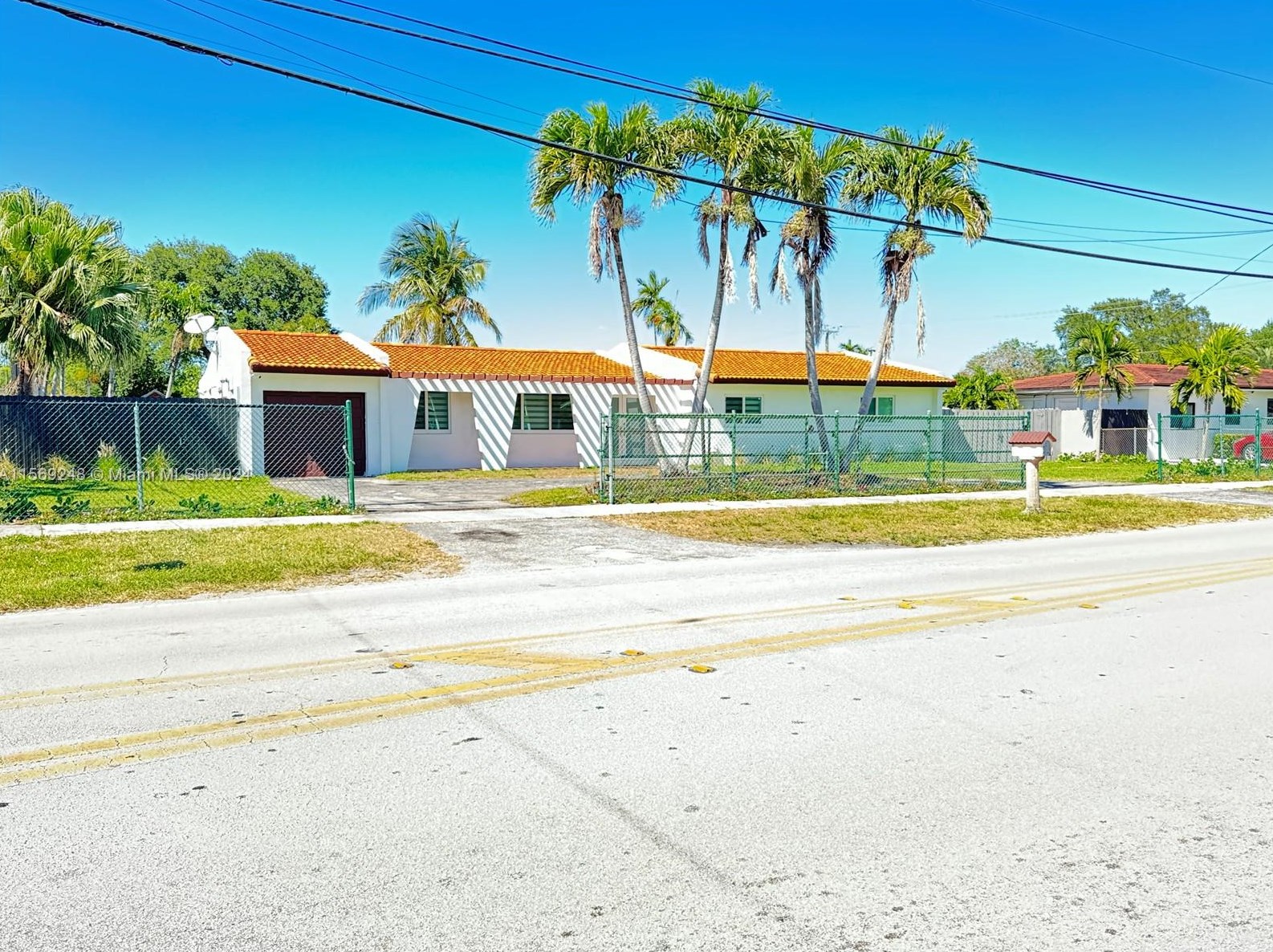 10211 32nd St, Miami FL  33165-2865 exterior