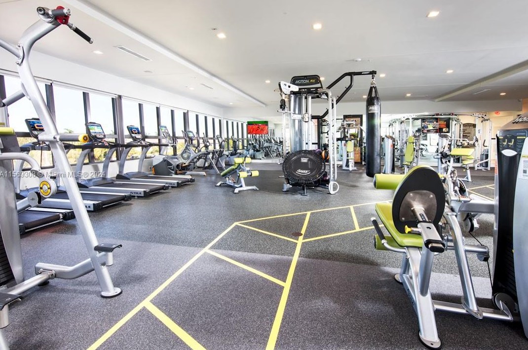 8175 104th Ave, Miami FL 33178-2659 exterior