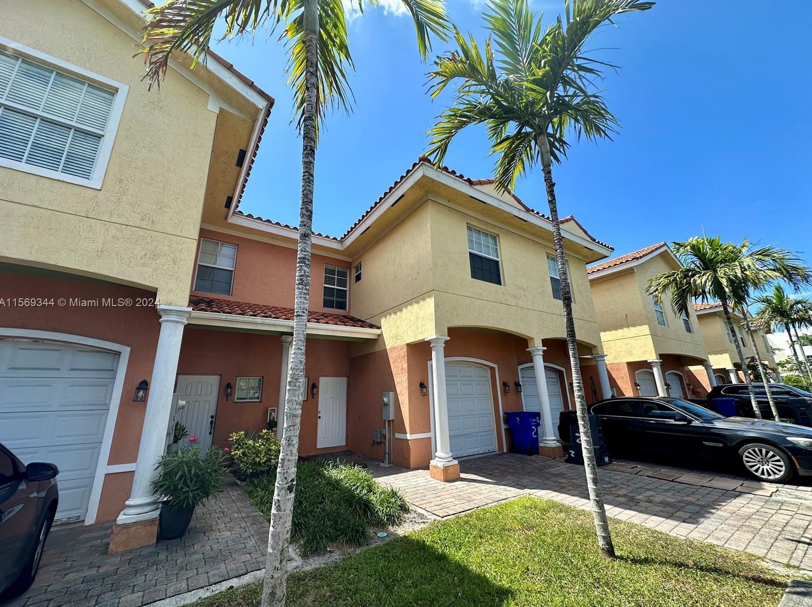 2307 Washington St, Hollywood, FL