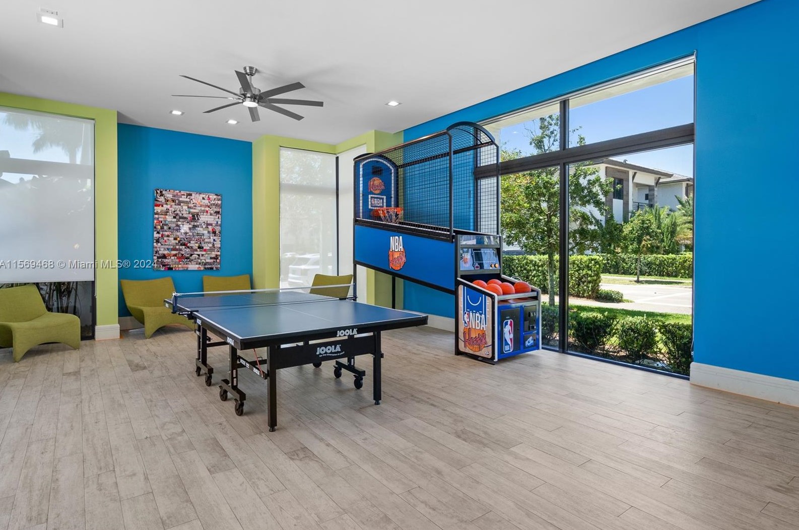 8373 49 St, Miami FL 33185-4138 exterior