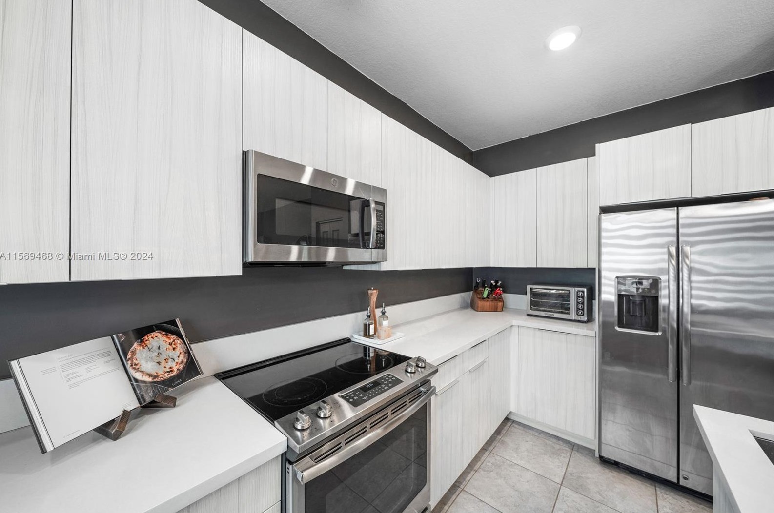 8373 49 St, Miami FL 33185-4138 exterior