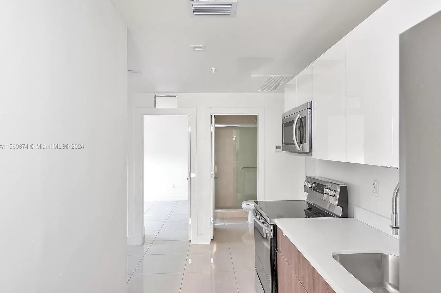 821 Sw 18th Ave #201, Miami, FL 33135