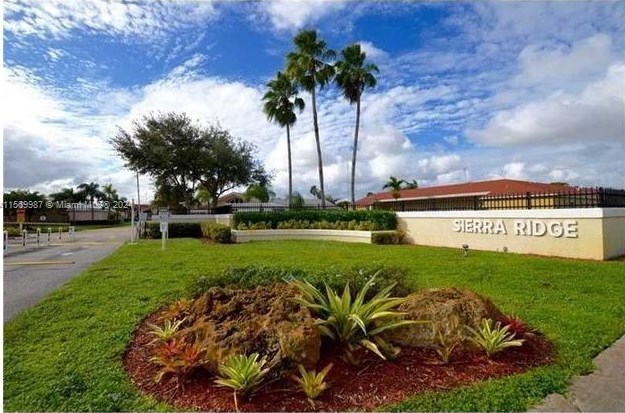 835 212th Ter, Miami FL 33179-1164 exterior