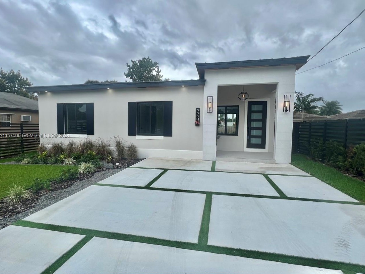 8880 Sw 126th Terrace, Miami, FL 33176