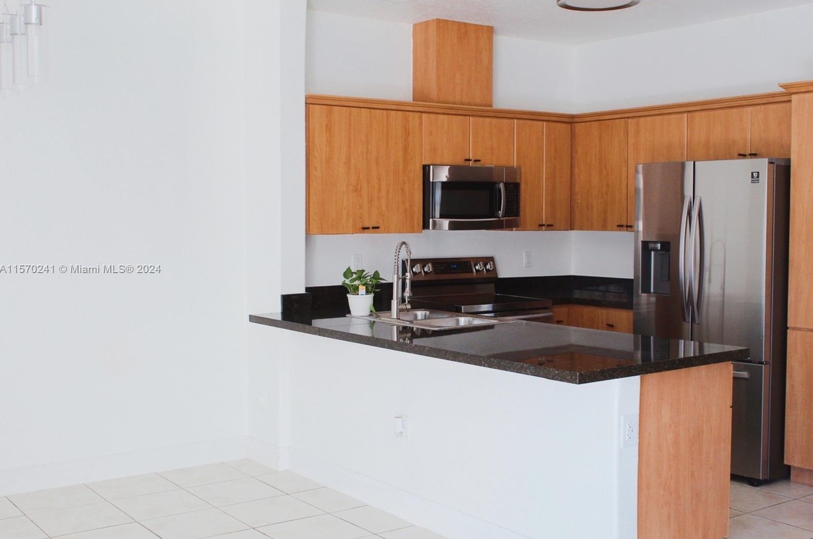16356 44th Way, Miami, FL 33185-5338