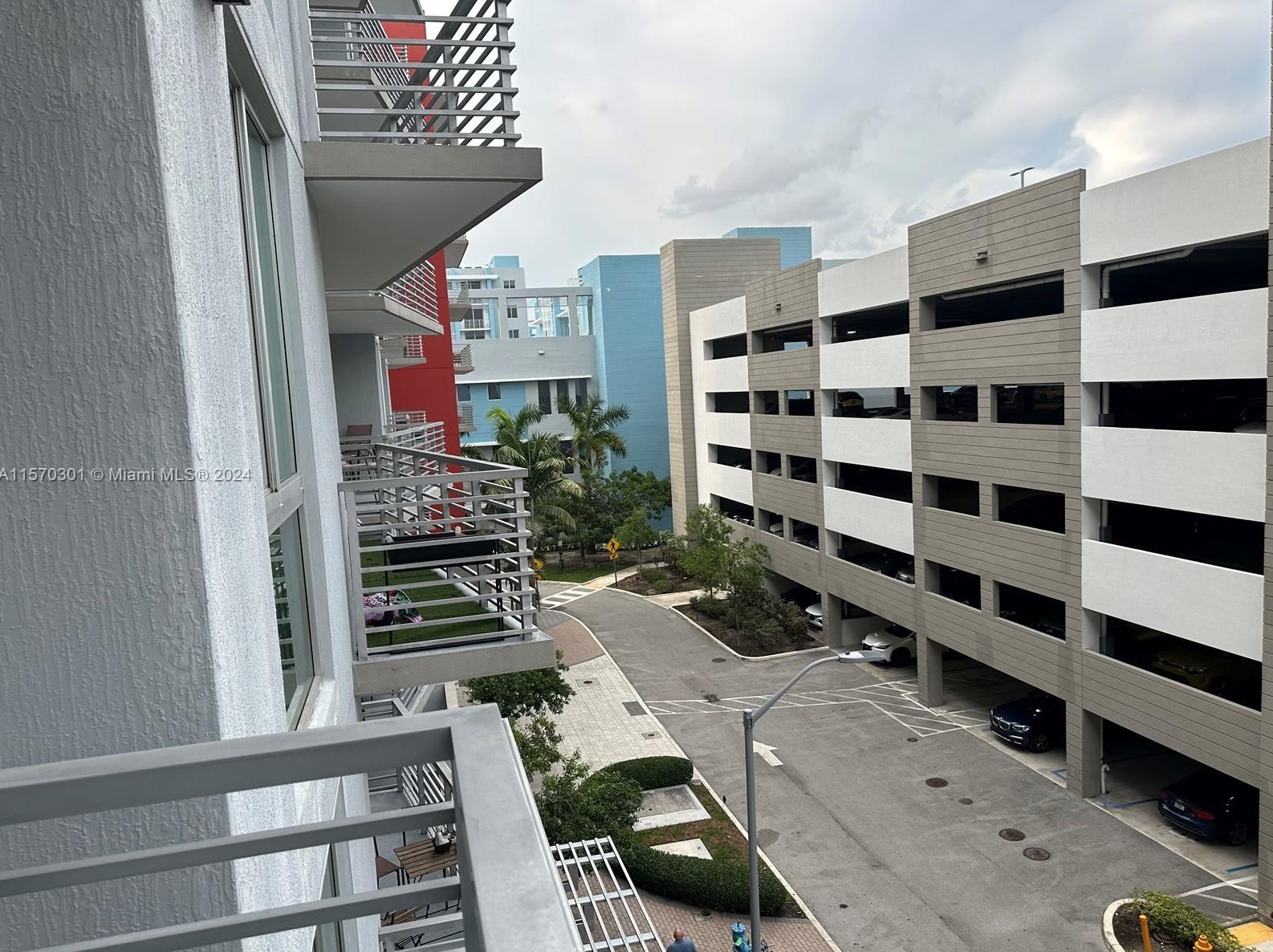 7875 107th Ave, Miami FL  33178 exterior