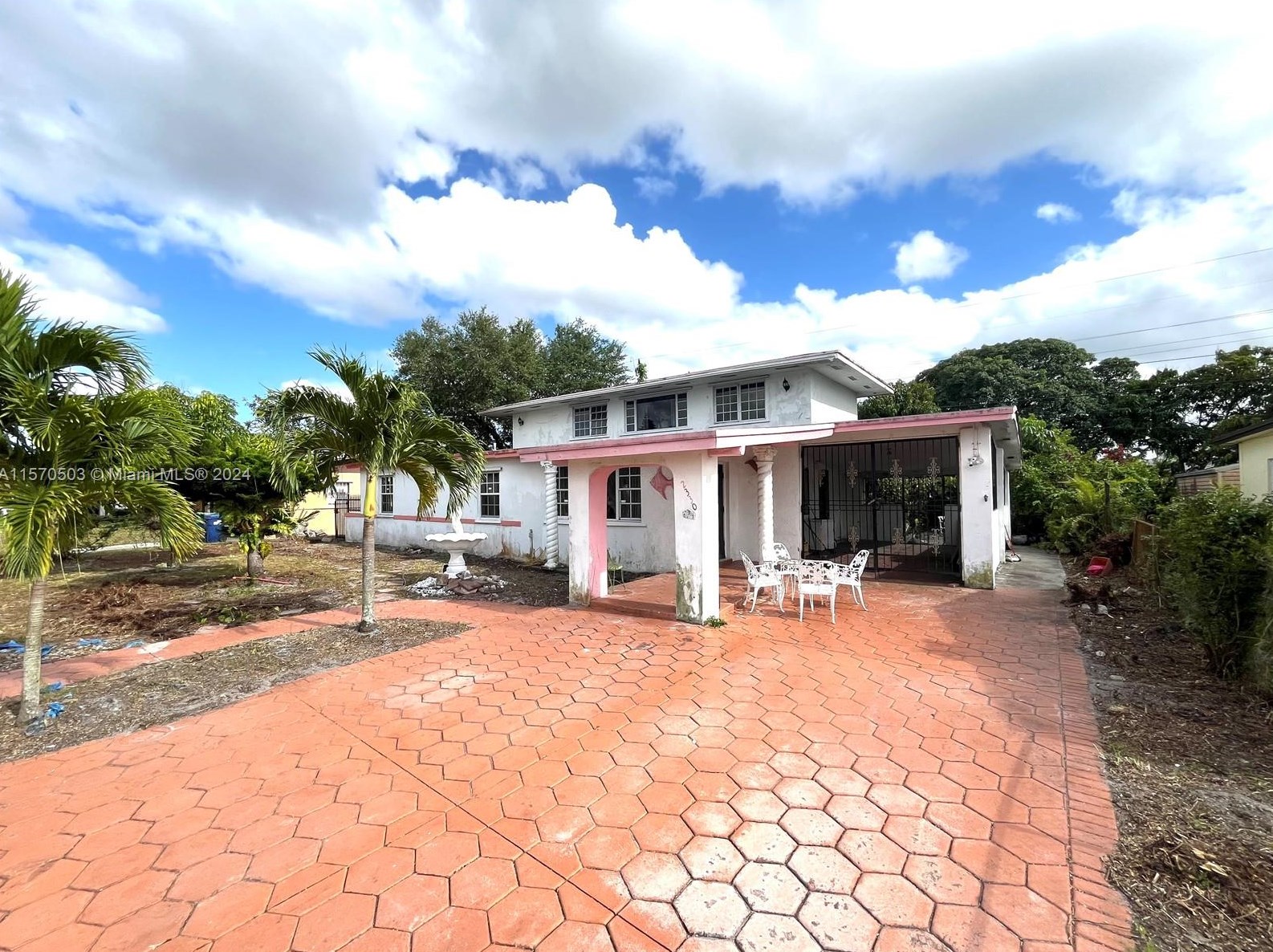 2330 179th Ter, Miami, FL 33056-3713