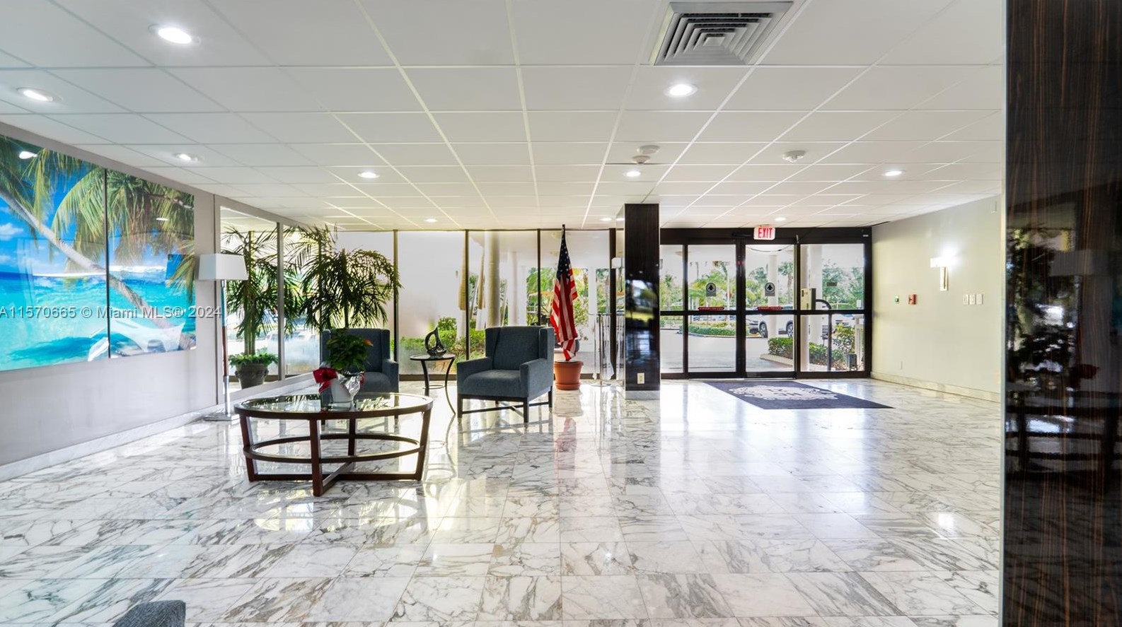 4400 Hillcrest Dr, Hollywood FL 33021-7971 exterior