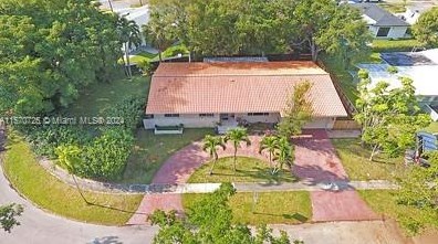 1760 139th St, Miami, FL 33181-1319